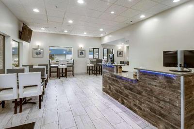 Inn and Suites Seaside