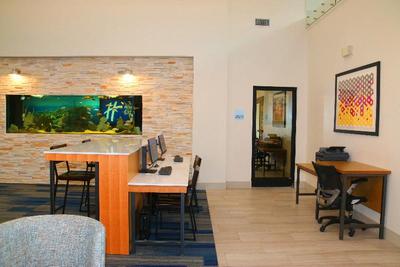 Holiday Inn Express Hotel & Suites South Padre