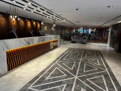 Nova Plaza Crystal Hotel