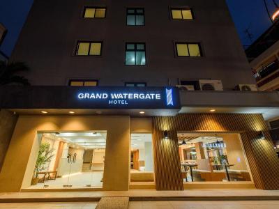 Grand Watergate