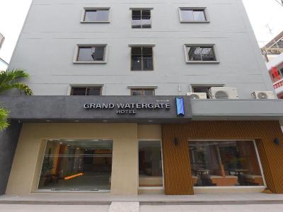 Grand Watergate