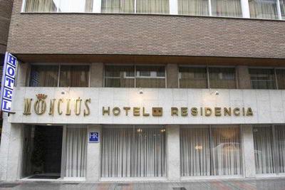 Monclús