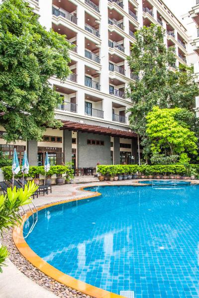Mike Garden Resort