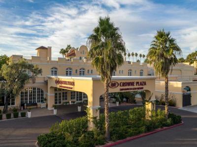 Crowne Plaza Phoenix-Chandler Golf Resort