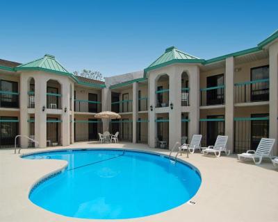 Econo Lodge Great Smokies