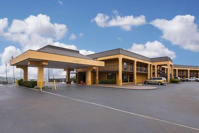 Quality Inn Airport - Southeast