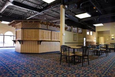Cottonwood Suites Savannah Hotel Conference Center