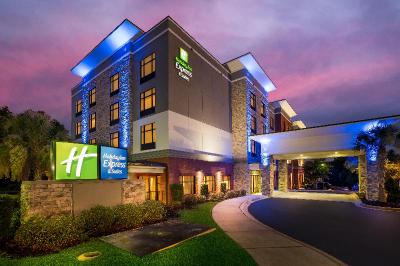 Holiday Inn Express Suites Lexington