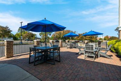 Holiday Inn Houston NE - Bush Airport Area by IHG