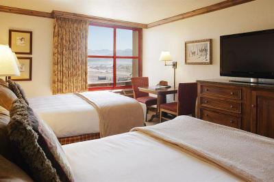 Snake River Lodge & Spa