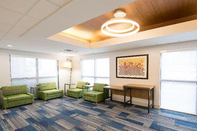 Holiday Inn Express Stone Mountain