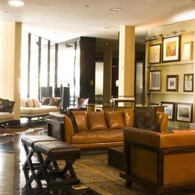 Hotel Derek
