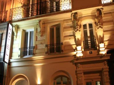Nemours