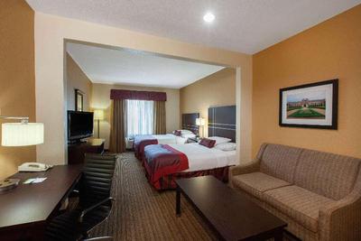 Wingate By Wyndham Houston / Willowbrook