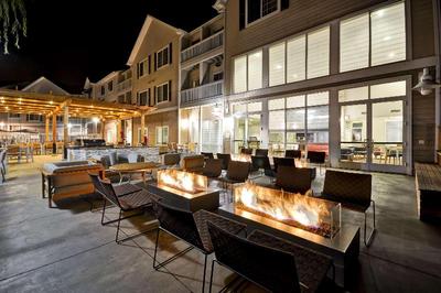 Homewood Suites Oakland Waterfront
