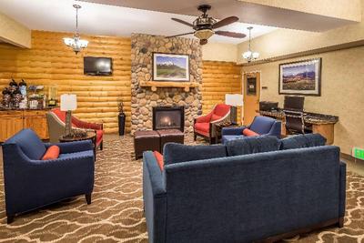 Comfort Suites Anchorage International Airport
