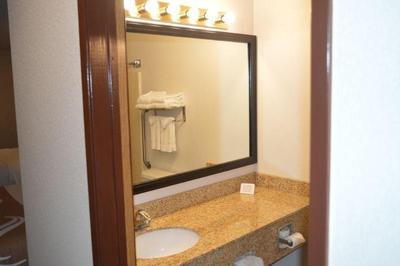 Quality Inn & Suites Lacey I-5