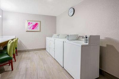 La Quinta Inn & Suites Seattle Federal Way