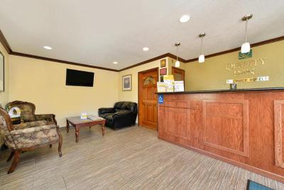 Quality Inn San Diego I-5 Naval Base