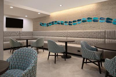 DoubleTree Suites by Hilton Orlando Disney Springs
