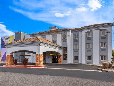 Spark by Hilton Glendale Phoenix North