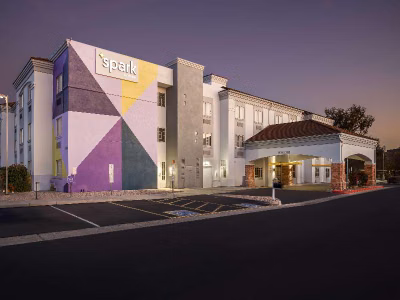 Spark by Hilton Glendale Phoenix North