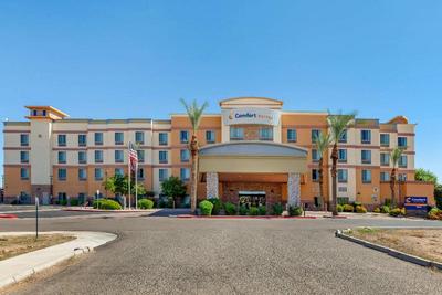 Comfort Suites Glendale - State Farm Stadium Area