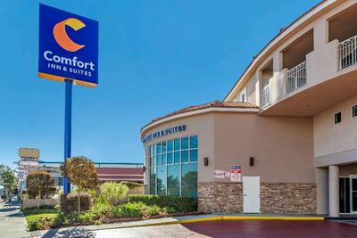 Comfort Inn & Suites Near Universal - Burbank