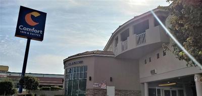 Comfort Inn & Suites Near Universal - Burbank