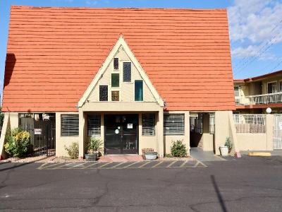 Super 8 by Wyndham Albuquerque Downtown