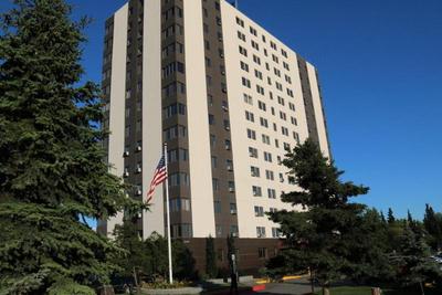 Inlet Tower Hotel & Suites