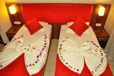 Sidekum Hotel