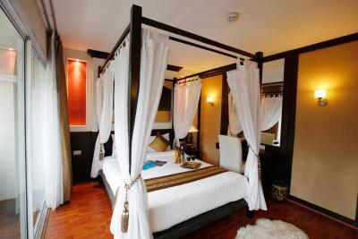 Mirth Sathorn Bangkok