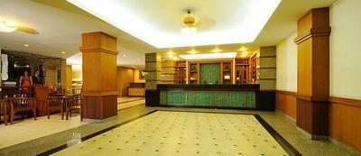 Rambuttri Village Inn & Plaza
