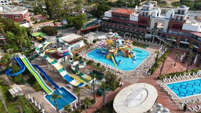 Club Aqua Plaza