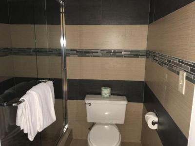 Crimson Hotel
