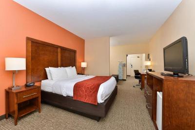 Comfort Suites