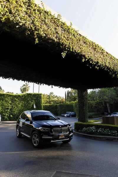 Luxe Sunset Boulevard Hotel