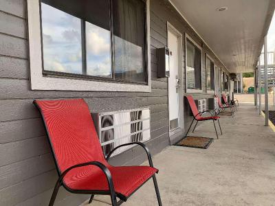 Red Ledges Inn