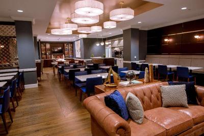 Hilton Chicago/Oak Brook Hills Resort & Conference