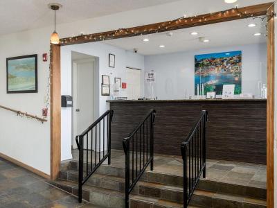 Waldport Beach Hotel