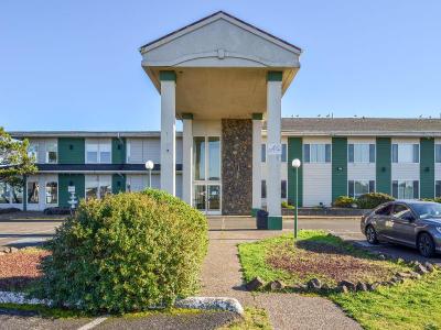 Waldport Beach Hotel