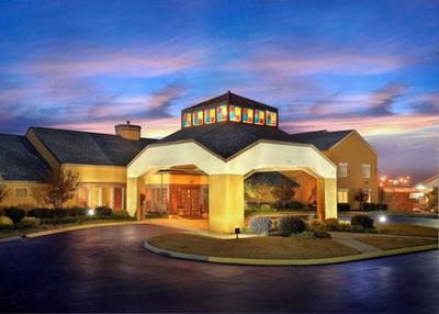 Red Roof PLUS+ & Suites Knoxville West-Cedar Bluff