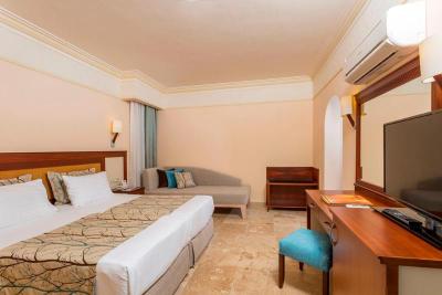 Melas Holiday Village