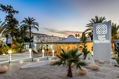 Vibra Cala Tarida Hotel
