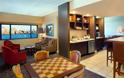Sheraton Lincoln Harbor Hotel