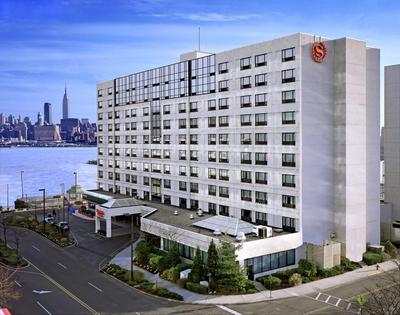 Sheraton Lincoln Harbor Hotel