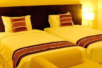 The Residence Airport & Spa