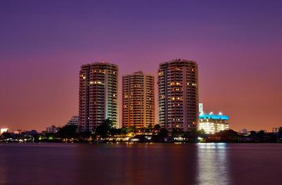 Riverine Place Hotel and Residence