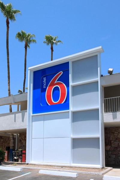 Motel 6 Scottsdale